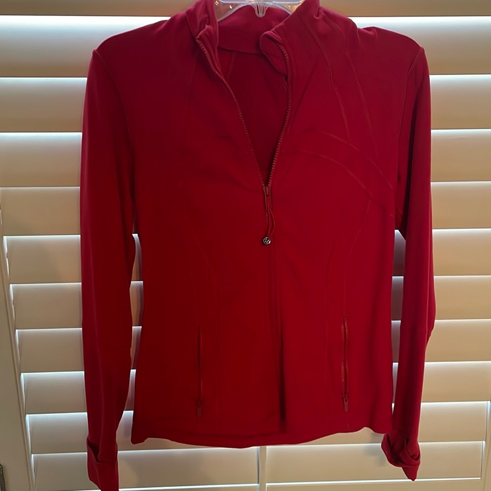 Lululemon full zip red